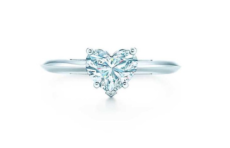 Anello Tiffany con diamante a cuore