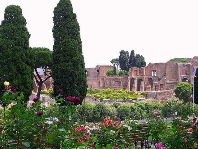 Il Roseto Comunale al colle Aventino