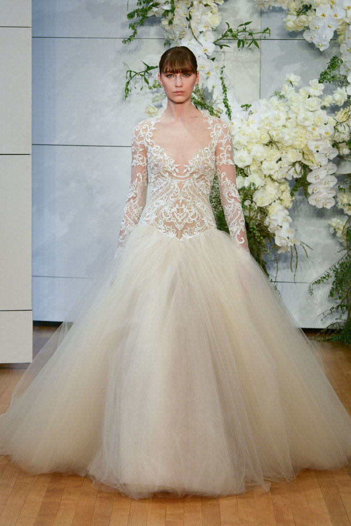 Abito da sposa in tulle e pizzo Monique Lhuillier