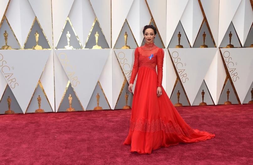 ruth negga in valentino agli oscar 2017