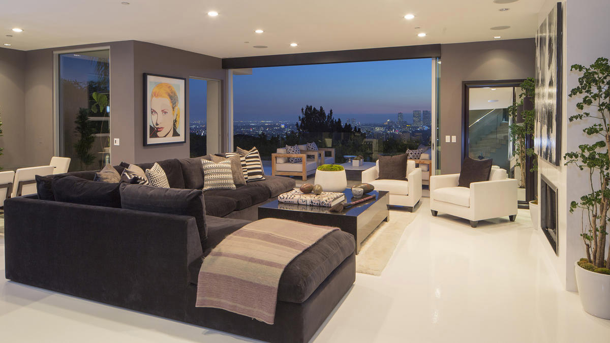 One Direction Harry Styles Is Selling His Hollywood Hills West Home