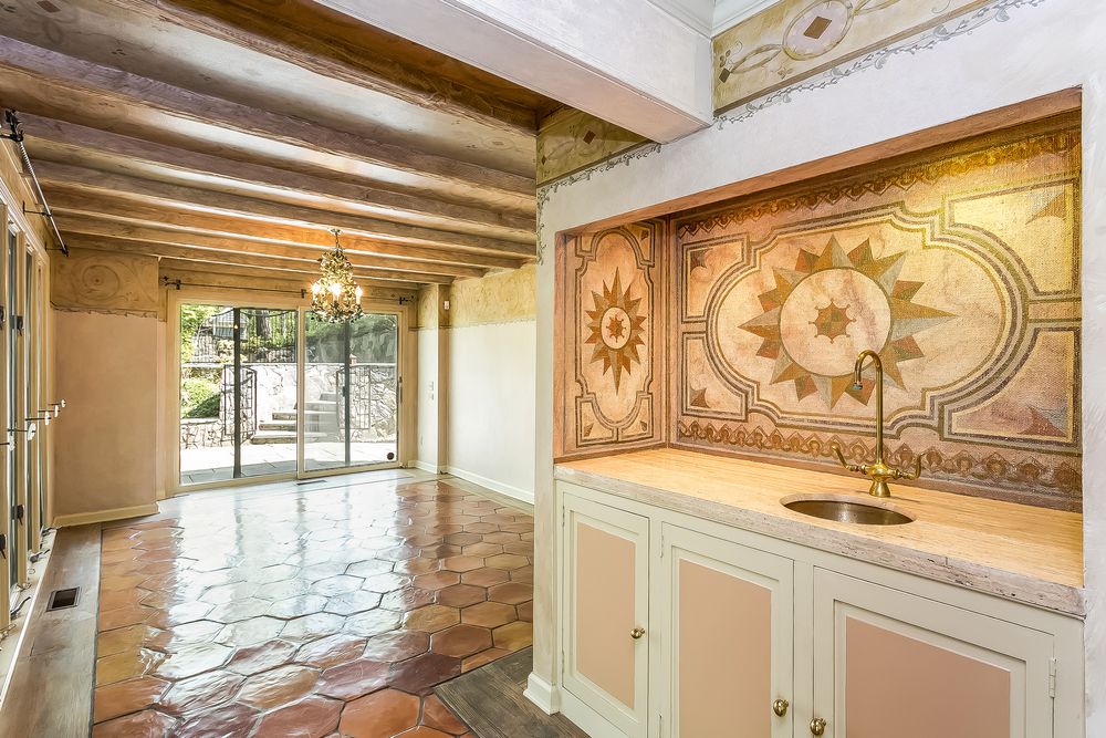 In vendita la splendida villa di Cyndi Lauper in Connecticut (4)