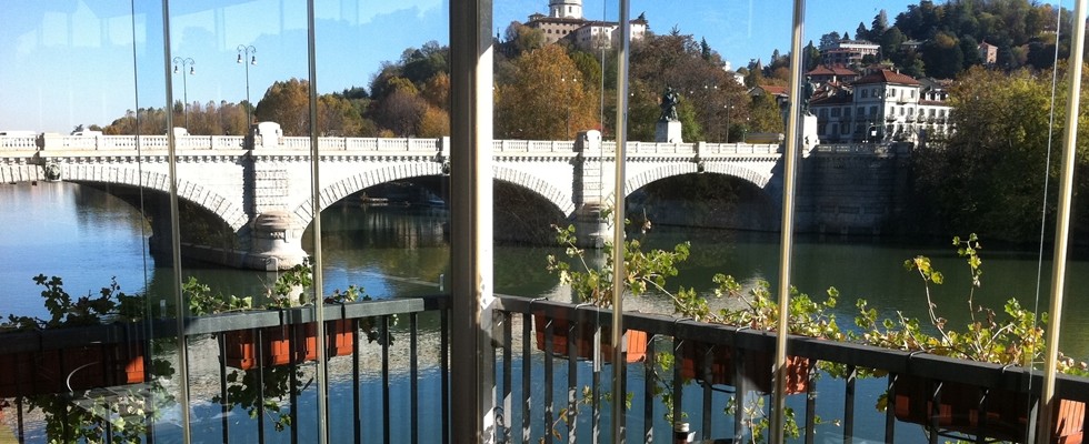 La vista dalla terrazza del Fluido a Torino