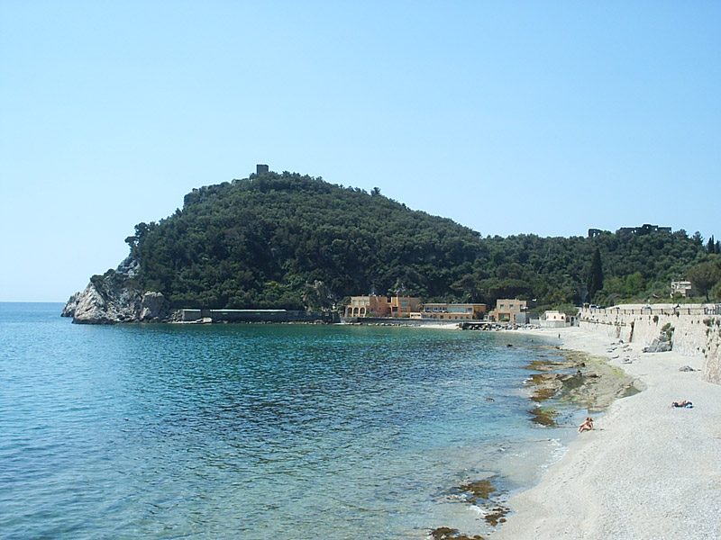 Varigotti_la_Baia_Saraceni