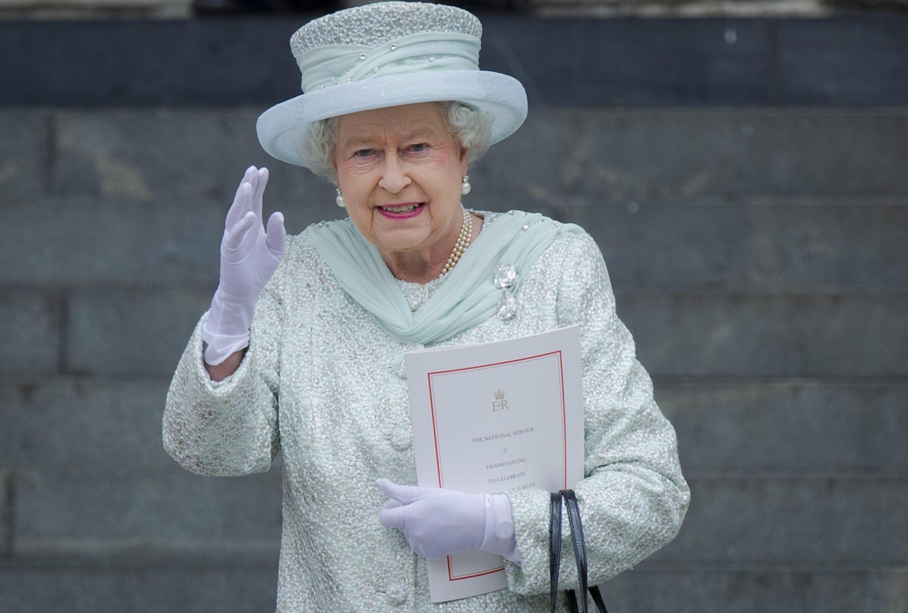 Elisabetta II creatrice del suo 'Queen style'