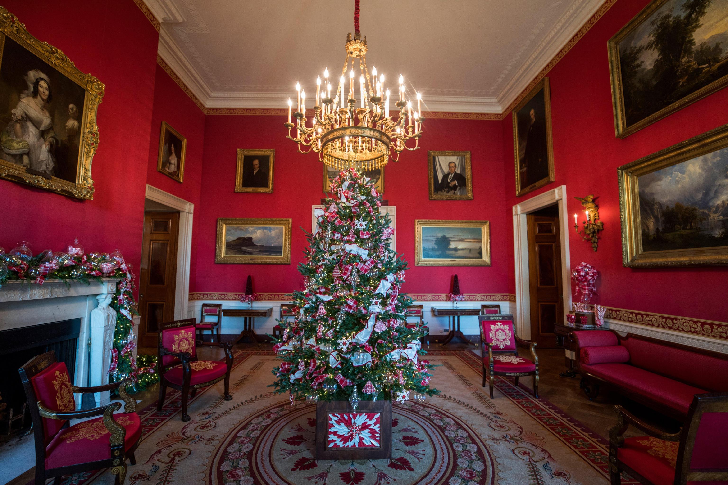 Holiday Decor at the White House