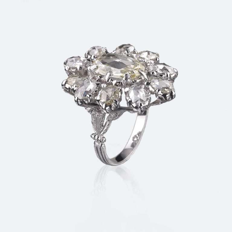 Anello in oro bianco con diamanti Buccellati 2018