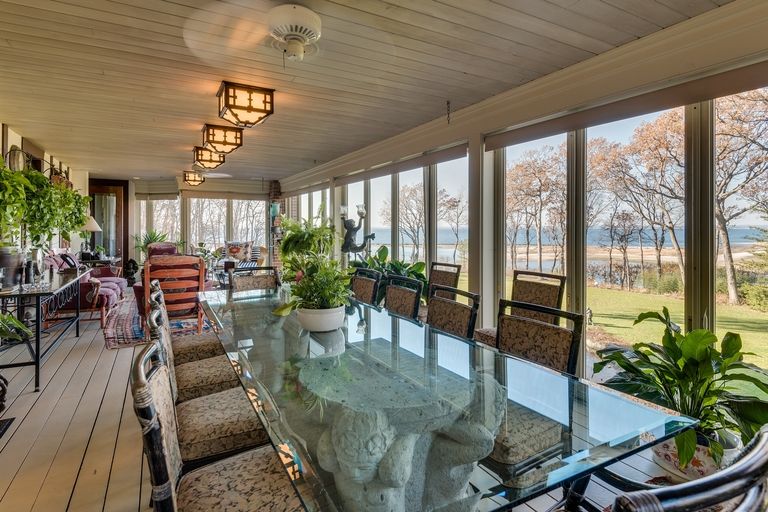 Jolie e Pitt vendono casa a Long Island (4)