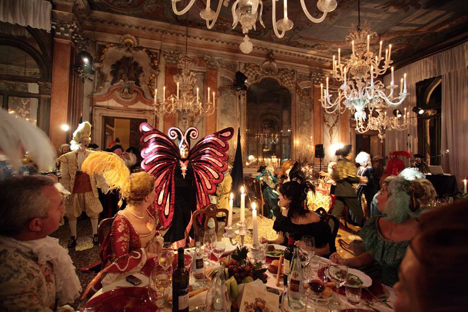 Il Gran Ballo Mascheranda