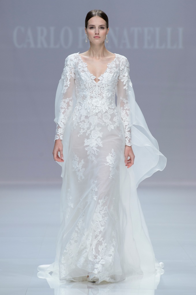 Abito da sposa tattoo in pizzo Carlo Pignatelli
