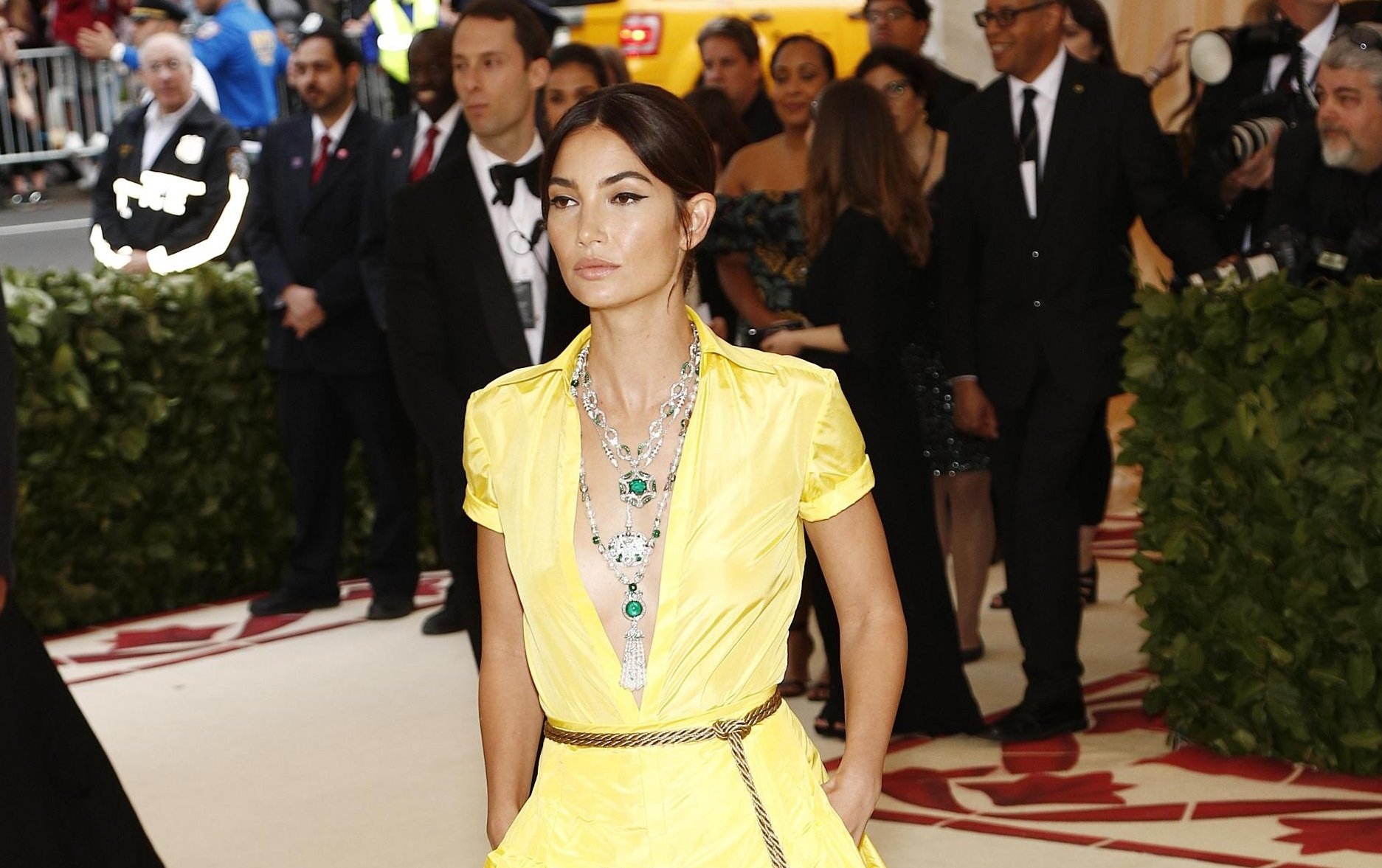 Lily Aldridge con collana Bulgari