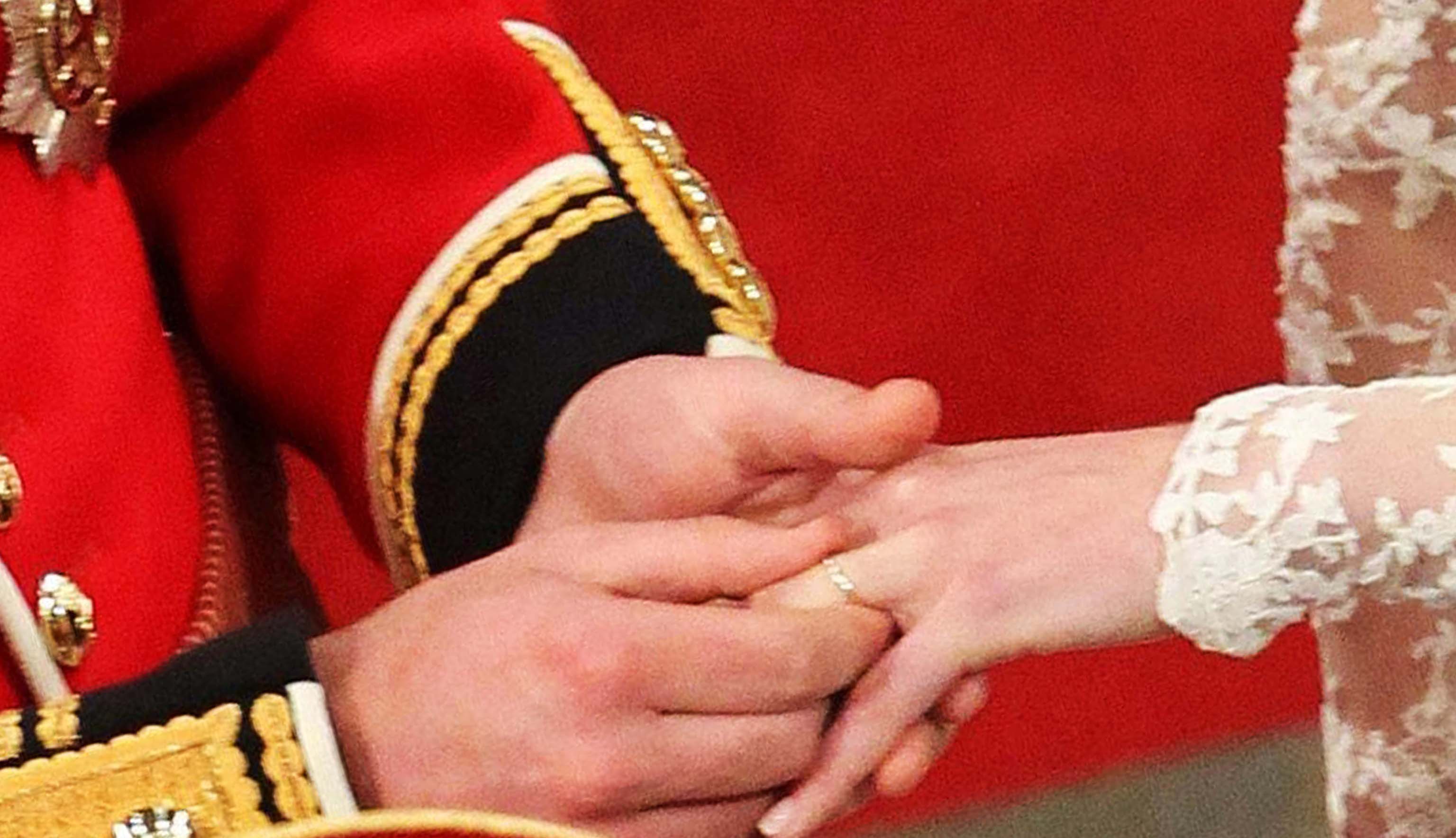 anello piccolo kate middleton