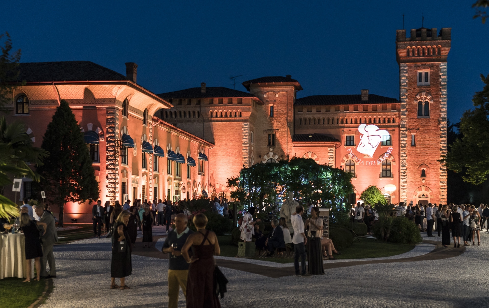 Cena spettacolo al Castello di Spessa di Capriva del Friuli eventi enogastronomici estate 2018