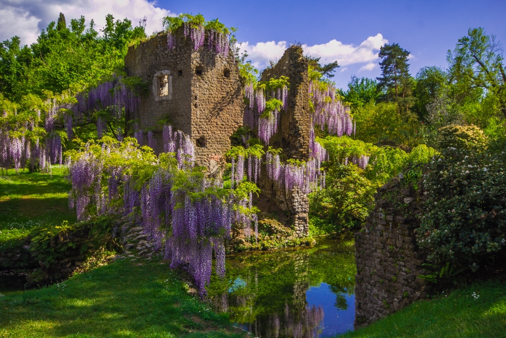 cosa vedere in italia giardino di ninfa