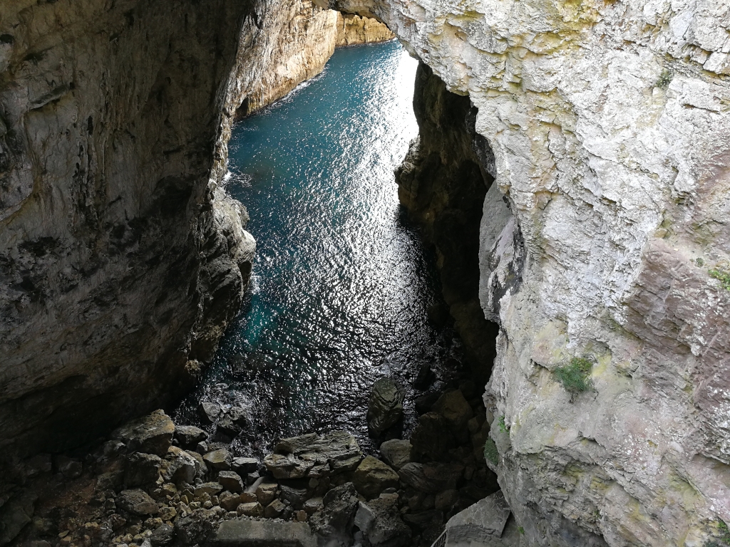 cosa vedere in italia montagna spaccata gaeta