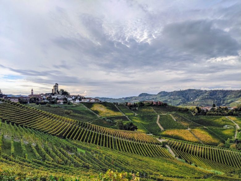 Serralunga D'Alba vista