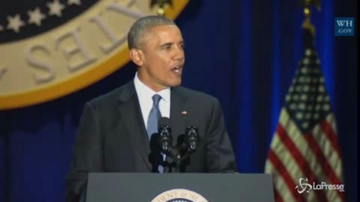 L’ultimo discorso di Obama tra lacrime e sorrisi