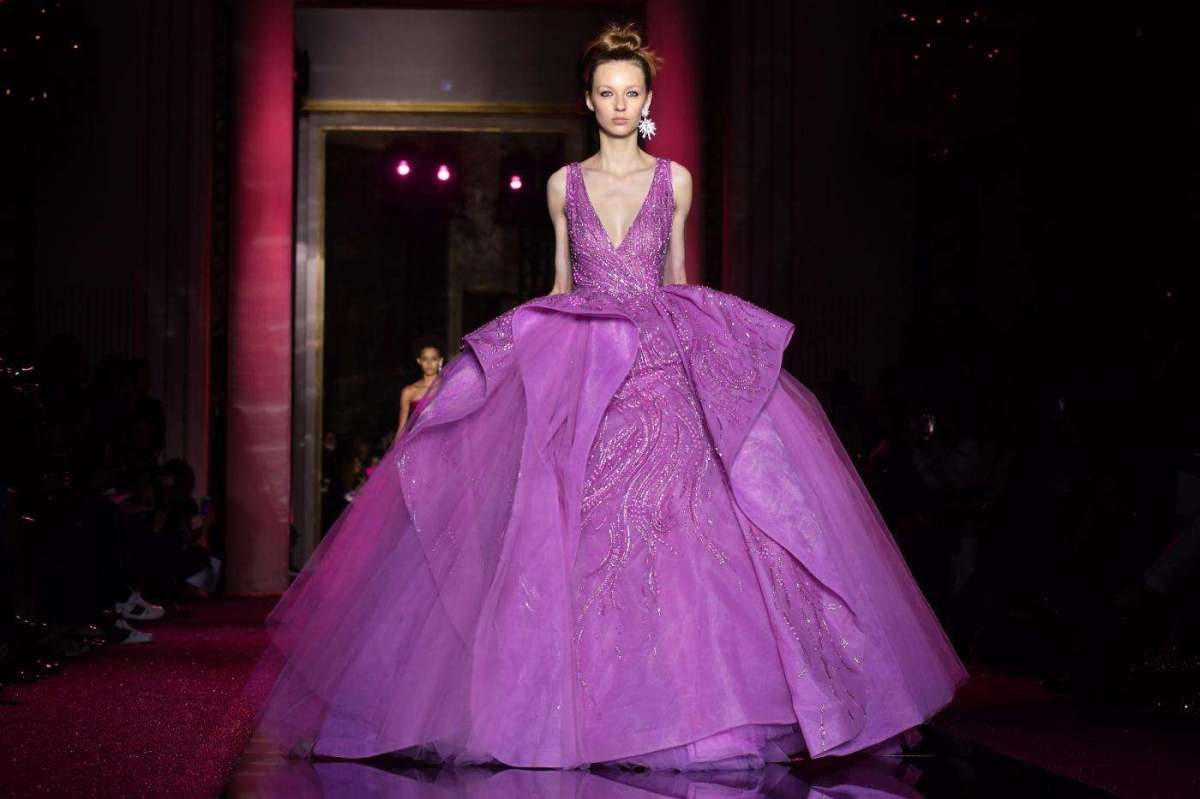 Zuhair Murad incanta Parigi sulle passerelle dell’Haute Couture 2017 [FOTO]