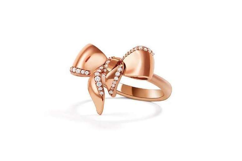 Galleria foto 'Anelli: i più belli e preziosi da indossare per il 2017 [FOTO]' - foto 1