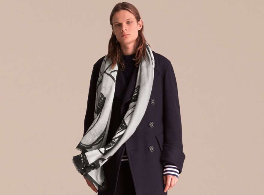 Foulard e sciarpe uomo, da Armani a Gucci i modelli per la primavera 2017 [FOTO]