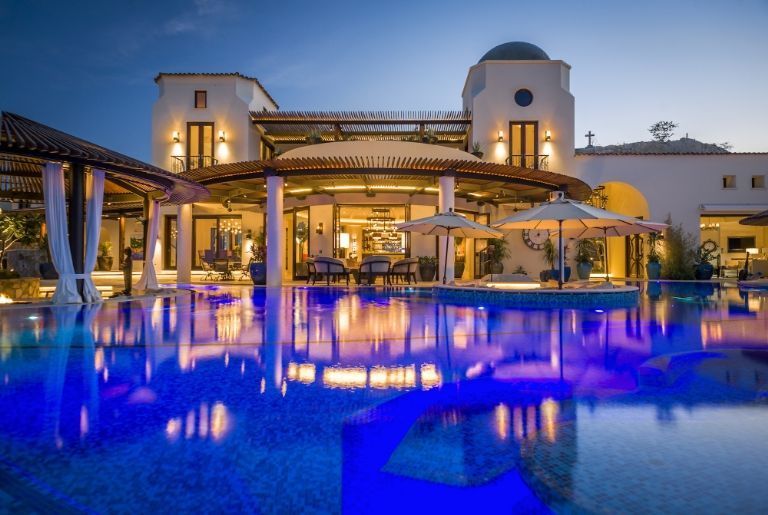 La stupenda villa da 25 milioni di dollari in cui Mariah Carey ha festeggiato il suo compleanno