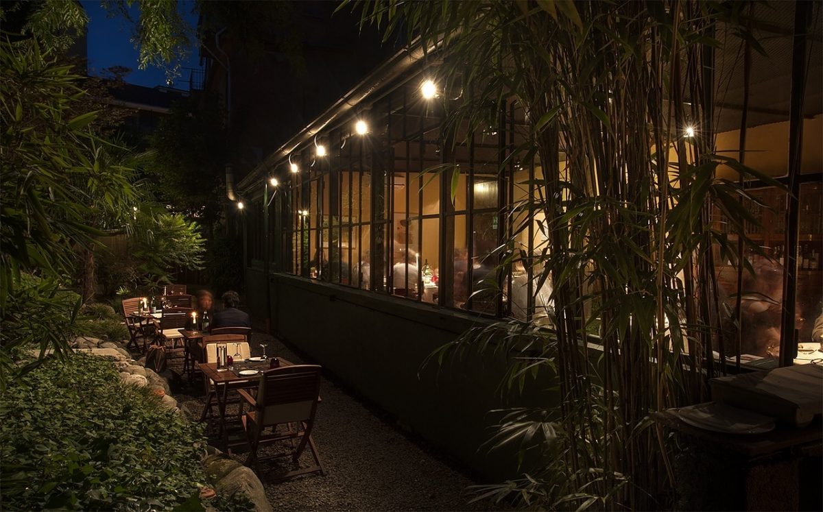 Galleria foto 'Ristoranti con giardino a Milano, i più romantici della città meneghina [FOTO]' - foto 4