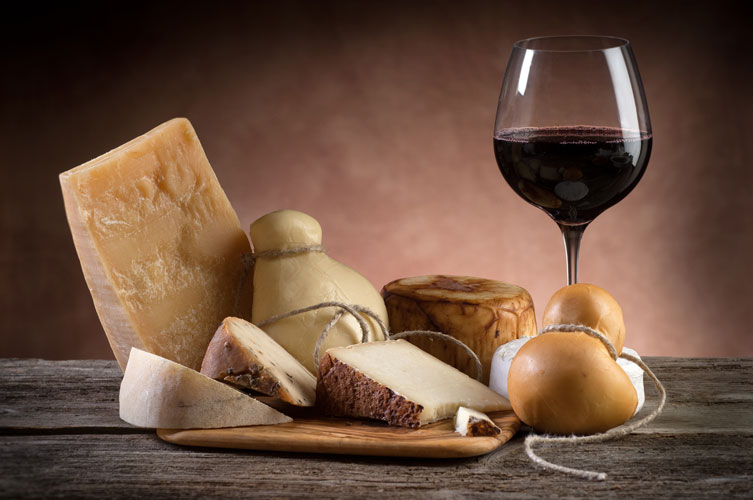 Abbinare vino e cibo: le regole base per non sbagliare