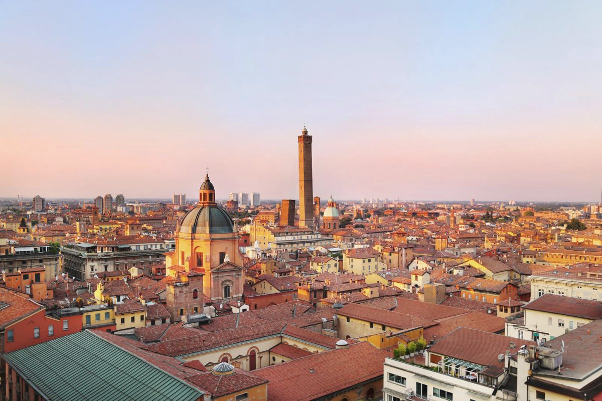 3 aperitivi panoramici in terrazza a Bologna