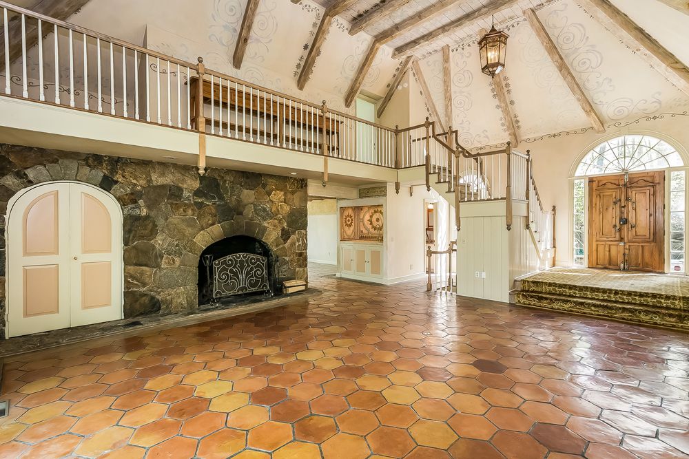In vendita la splendida villa di Cyndi Lauper in Connecticut