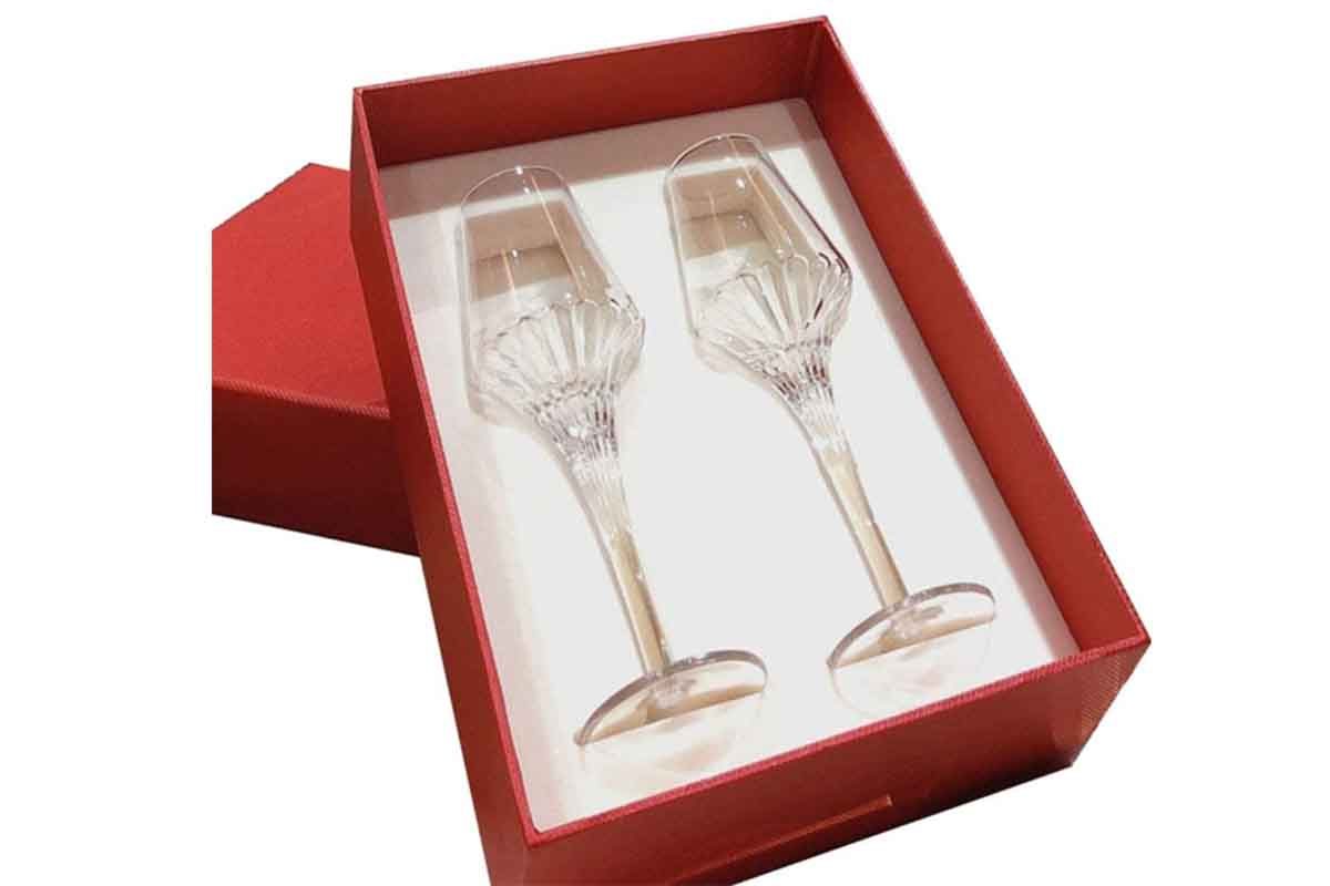 Galleria foto 'Bicchieri da vino: quali scegliere per una degustazione perfetta' - foto 3