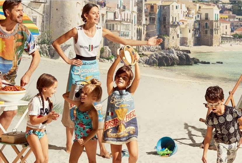 Costumi da bagno per bambini: i modelli firmati per l’estate 2017 [FOTO]
