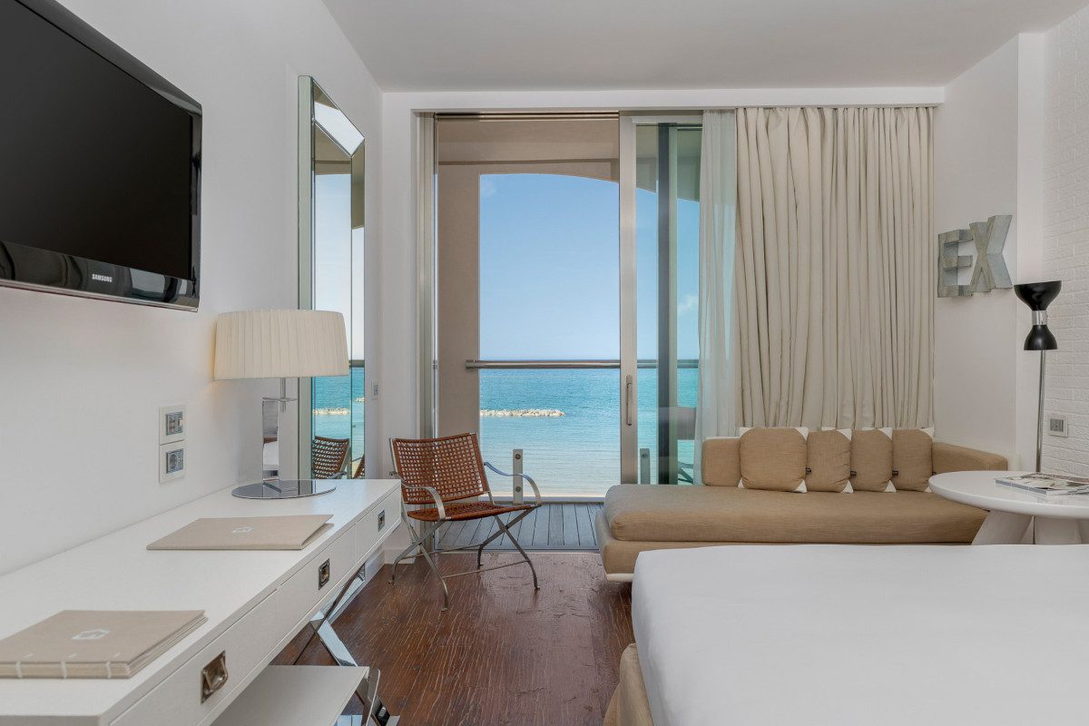 Galleria foto 'Gli hotel più esclusivi sul mare, le strutture extralusso da non perdere in Italia' - foto 7