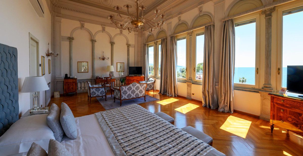 Galleria foto 'Gli hotel più esclusivi sul mare, le strutture extralusso da non perdere in Italia' - foto 8