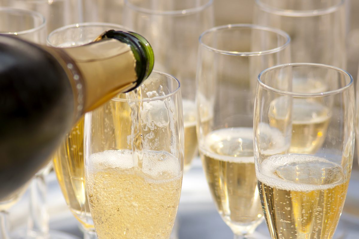 Vini bianchi frizzanti: le bottiglie italiane pregiate