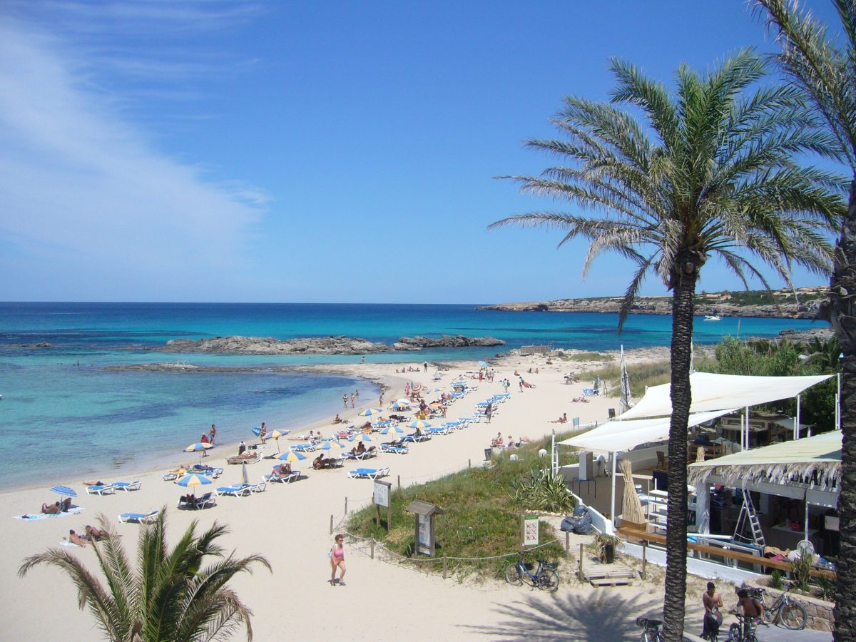 Galleria foto 'Le spiagge di Formentera preferite dai Vip italiani e stranieri [FOTO]' - foto 5