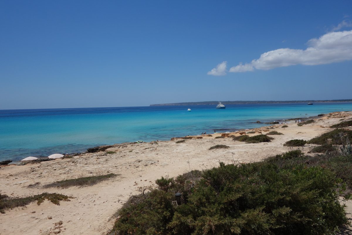 Galleria foto 'Le spiagge di Formentera preferite dai Vip italiani e stranieri [FOTO]' - foto 6