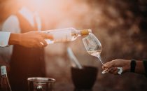 Come degustare un vino: tutti i consigli del sommelier
