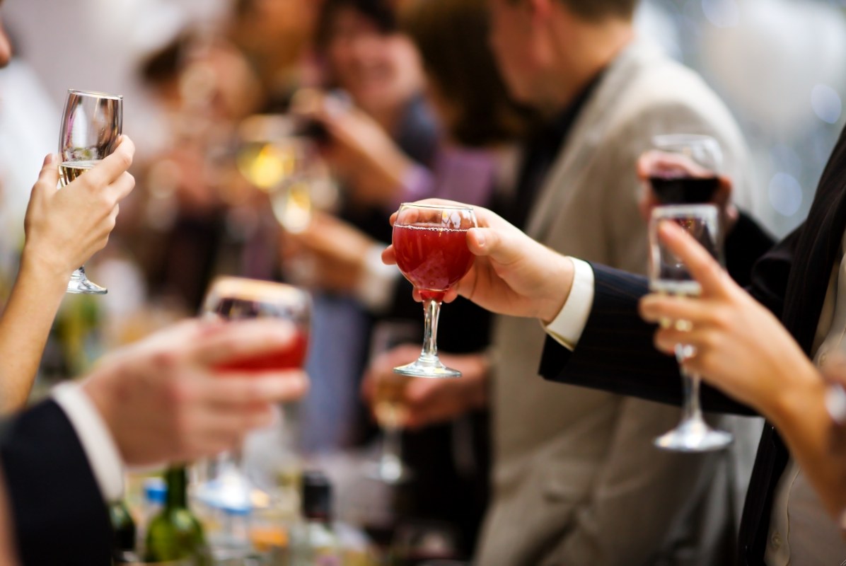 Come degustare un vino: tutti i consigli del sommelier