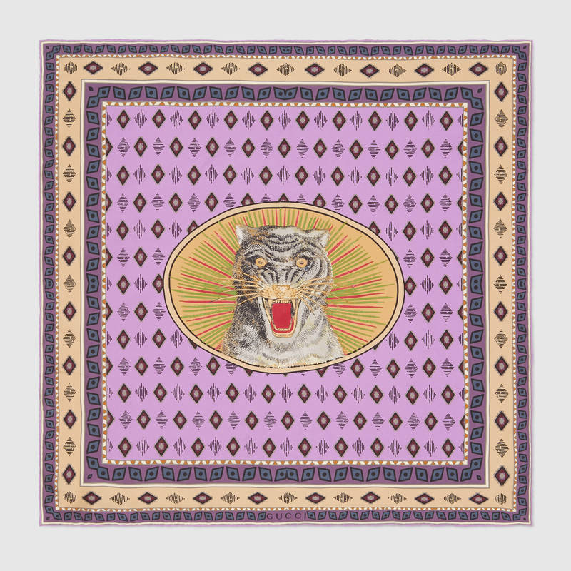 Foulard Gucci Autunno/Inverno 2017-2018: gli accessori imperdibili della  maison [FOTO] - My Luxury