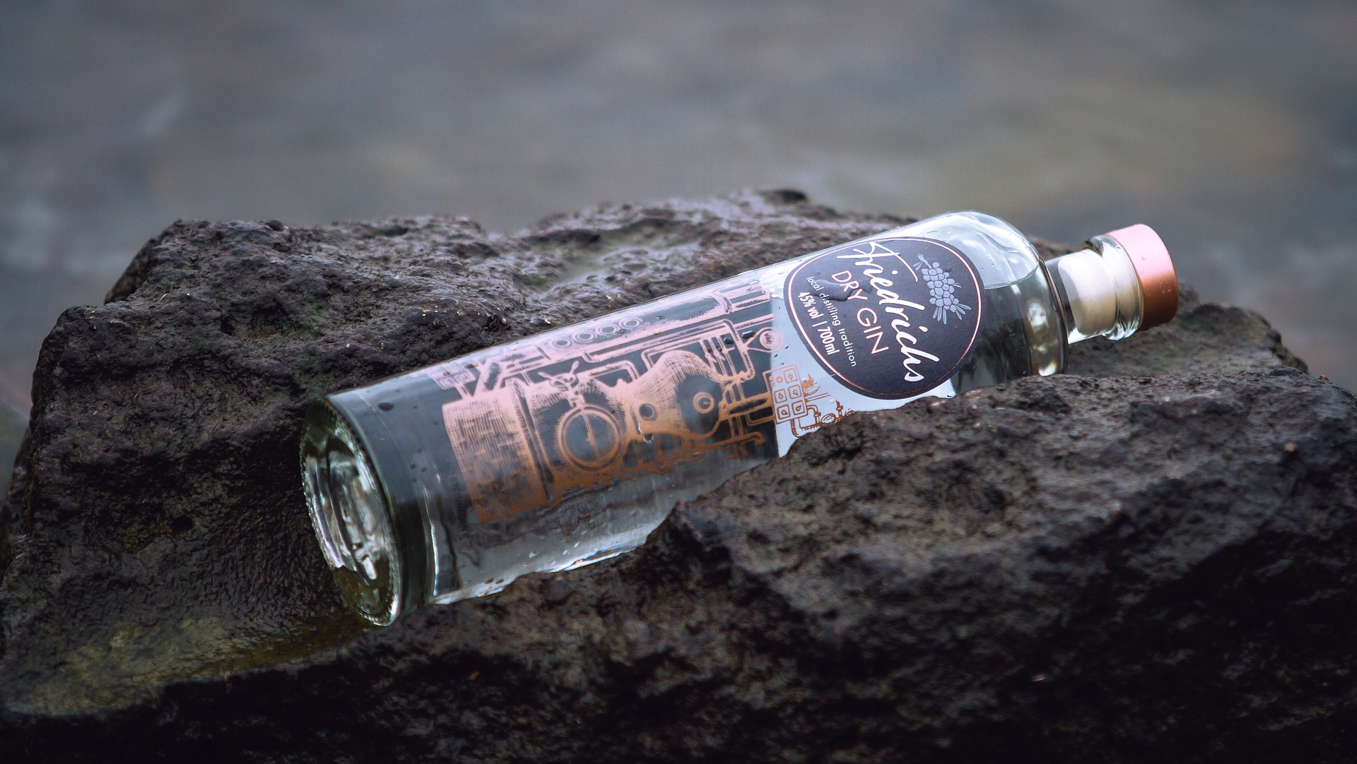 Come si beve il gin Trucchi e consigli per la degustazione