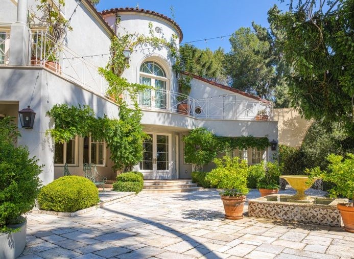 In vendita la villa di Katy Perry sulle colline di Hollywood