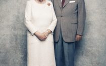 La Regina Elisabetta e il Principe Filippo festeggiano 70 anni di matrimonio con una foto ufficiale che ricorderemo per sempre