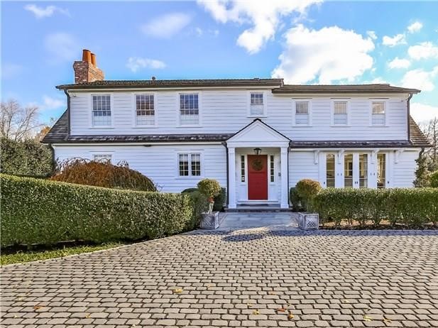 La nuova casa di Anne Hathaway: una tenuta nel Connecticut acquistata per oltre 2 milioni di euro!