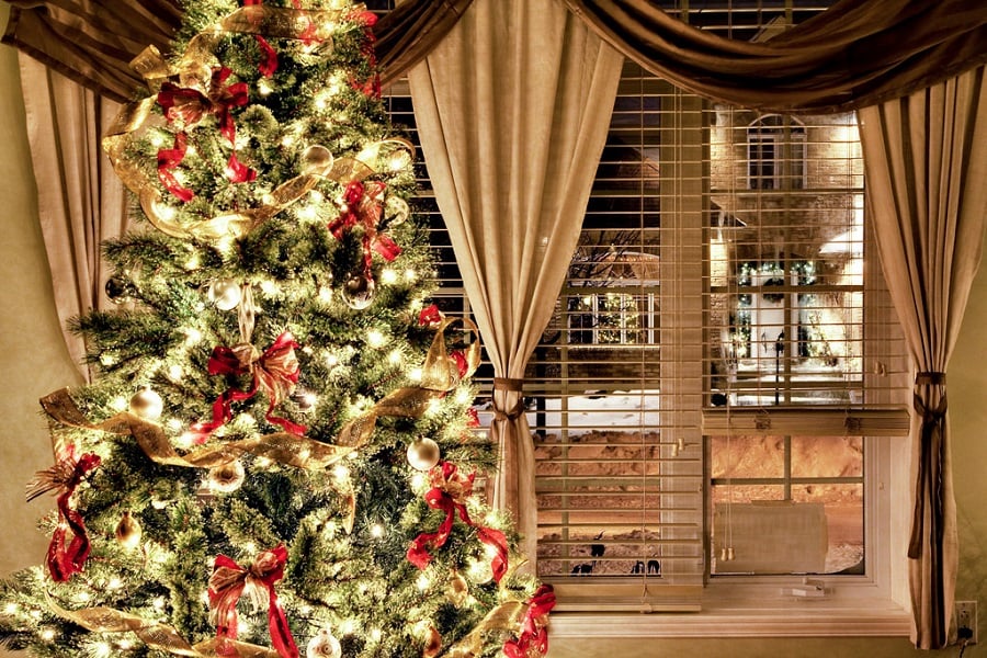 Decorazioni Natalizie Eleganti.Le Ville Addobbate Per Natale Piu Belle Di Pinterest My Luxury