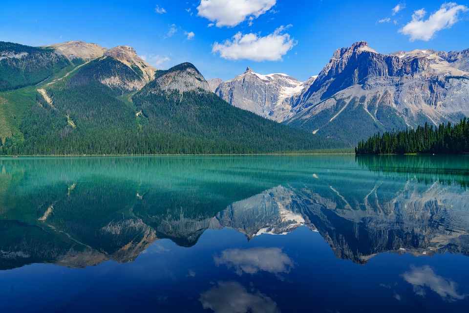 Le montagne e i laghi del Canada