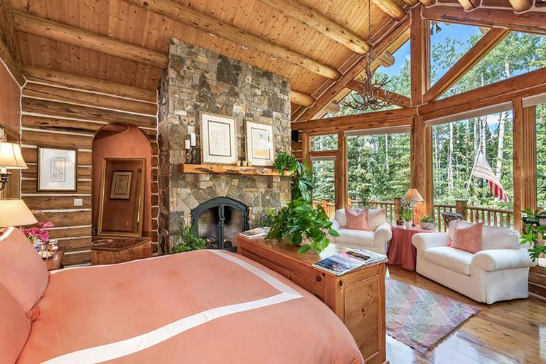 Ariana Grande affitta come casa vacanze la splendida villa sulle montagne del Colorado