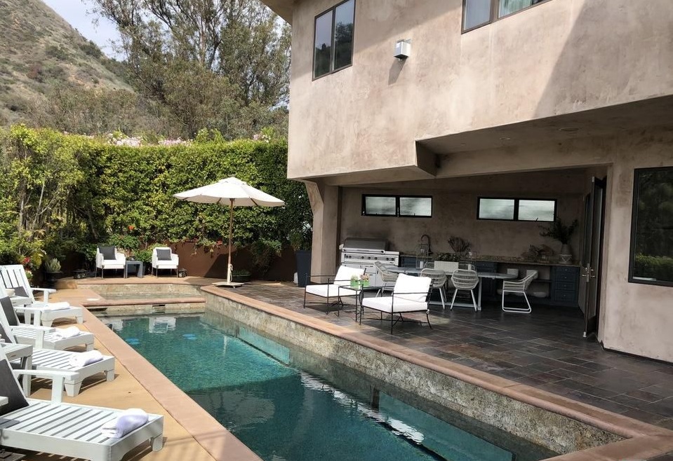 Eva Longoria vende la sua casa da sogno a poco più di 3.000.000 di euro