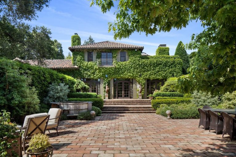 Michelle Pfeiffer vende la sua casa di Woodside per 23,9 milioni di Euro