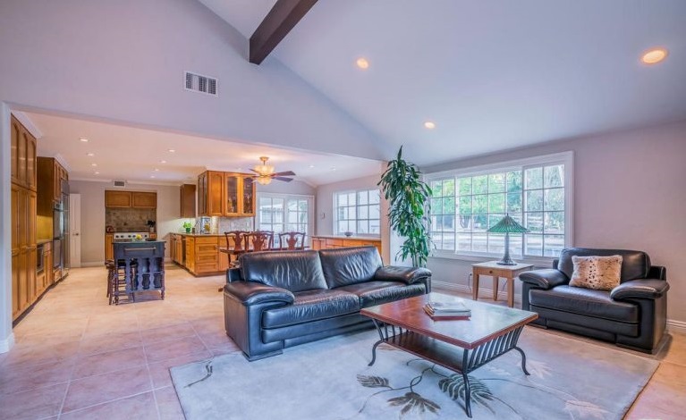 Galleria foto 'Un’altra villa da sogno a Los Angeles per lo scapolo d’oro Scott Disick' - foto 6