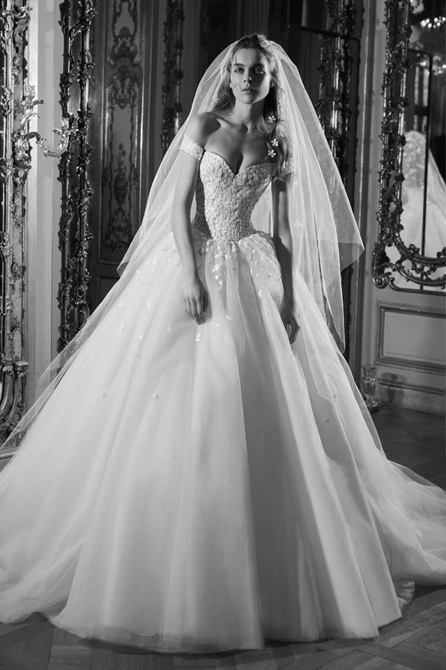 Galleria foto 'Elie Saab, gli abiti da sposa della collezione 2019 [FOTO]' - foto 4